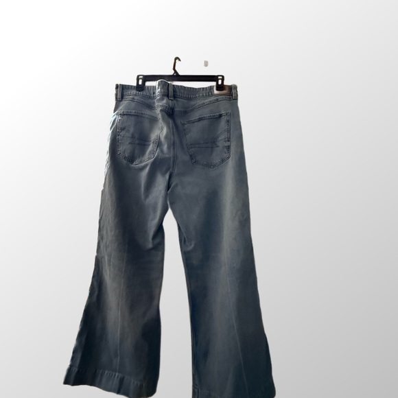 American Eagle Outfitters Blue Wide Leg Jeans. High waisted. - Picture 4 of 4